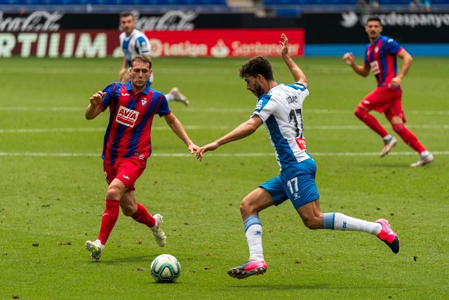 英超-伊萨克破门 曼联0-2纽卡斯尔遭遇四连败